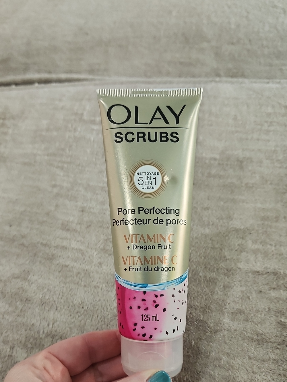 NWT Olay Scrubs 5 In 1 Pore Perfecting Dragon Fruit Scrub